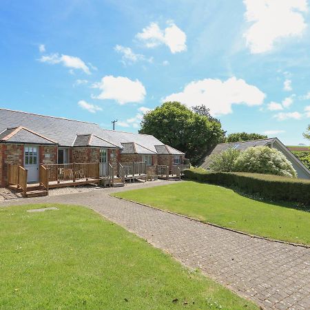Keepers Lodge, Hillfield Village Dartmouth Exterior photo